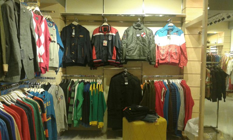 Chinyere Outlet Interior, photo 4